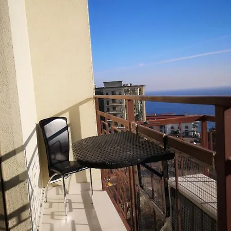 Apartment On Frantsuz'ky Bulvar